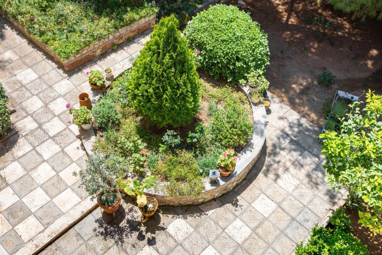 Breeze One Bedroom Apartment By Blupine Athens Exterior photo